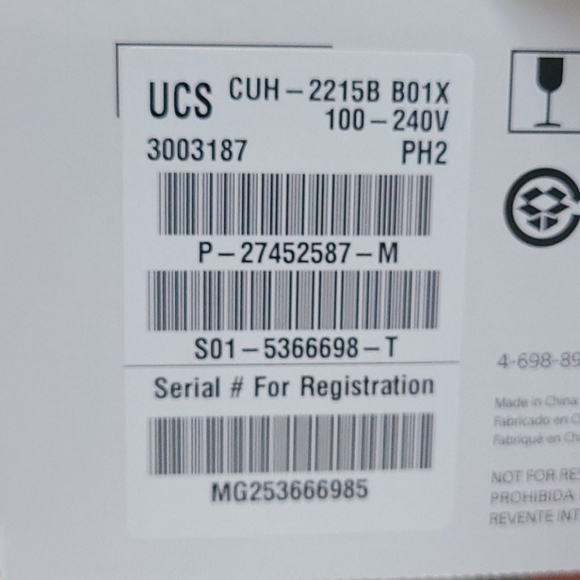 Play Station 4 - Picture 2 of 2